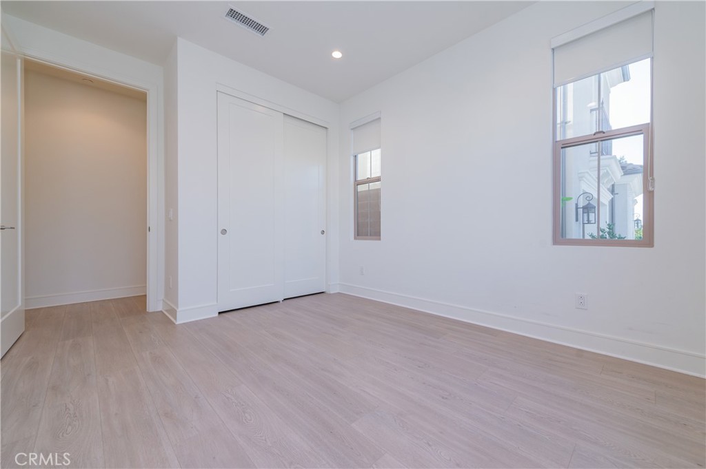 136 Albero, Irvine CA 92602 - photo 5
