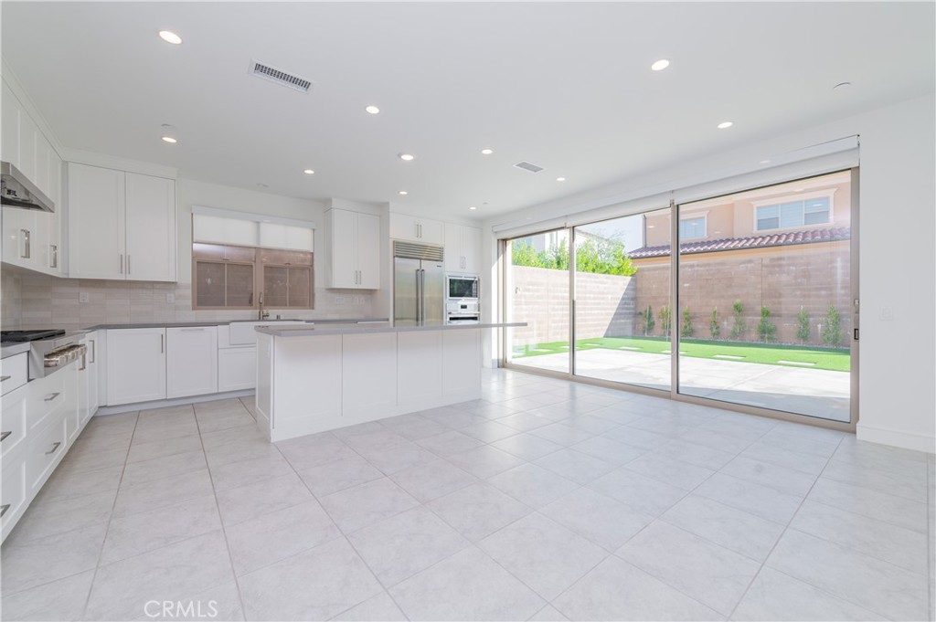 136 Albero, Irvine CA 92602 - photo 11