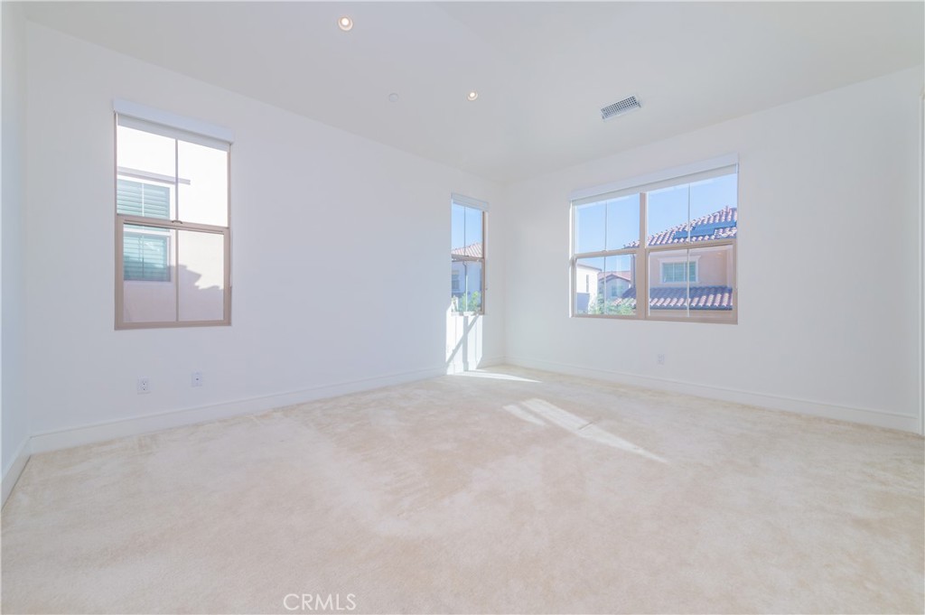136 Albero, Irvine CA 92602 - photo 21