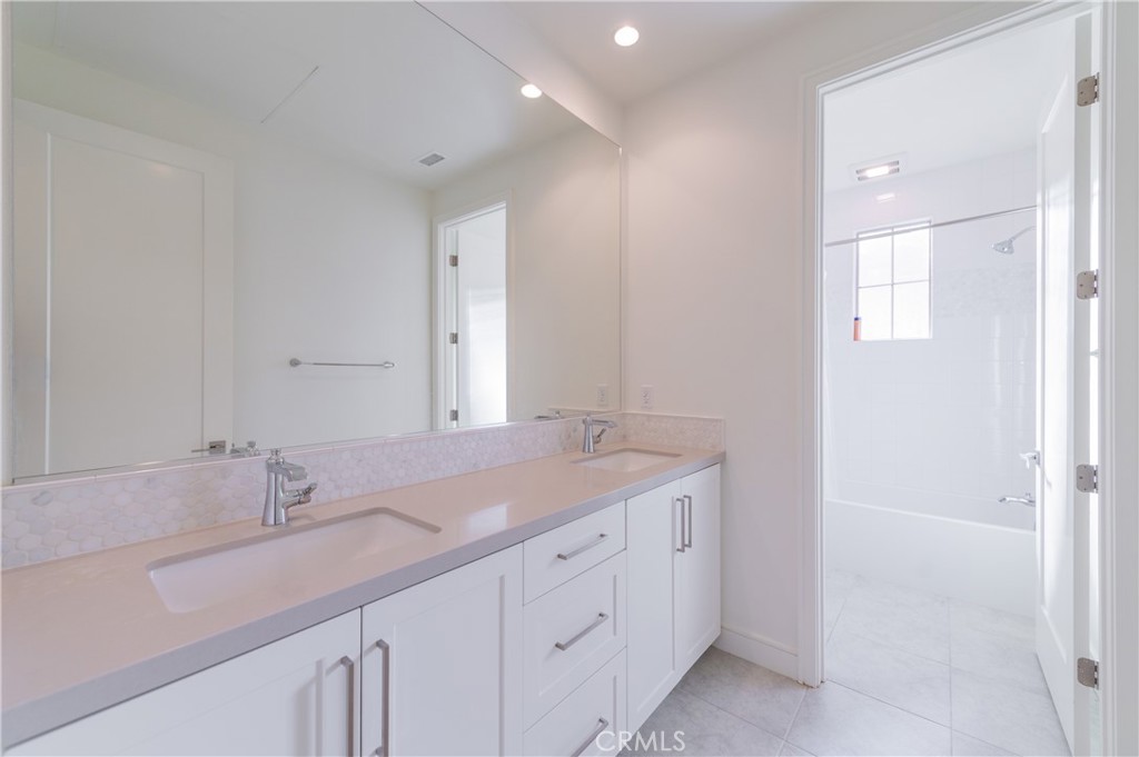 136 Albero, Irvine CA 92602 - photo 29