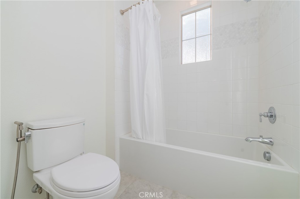 136 Albero, Irvine CA 92602 - photo 30