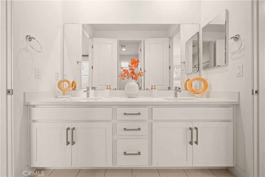 Guest bathroom - 136 Episode, Irvine CA 92618 - photo 49