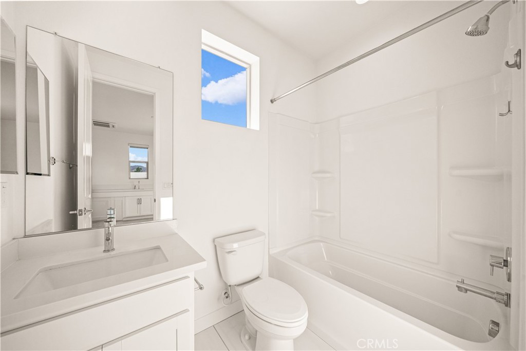 Third floor BONUS ROOM FULL BATH - 136 Episode, Irvine CA 92618 - photo 56