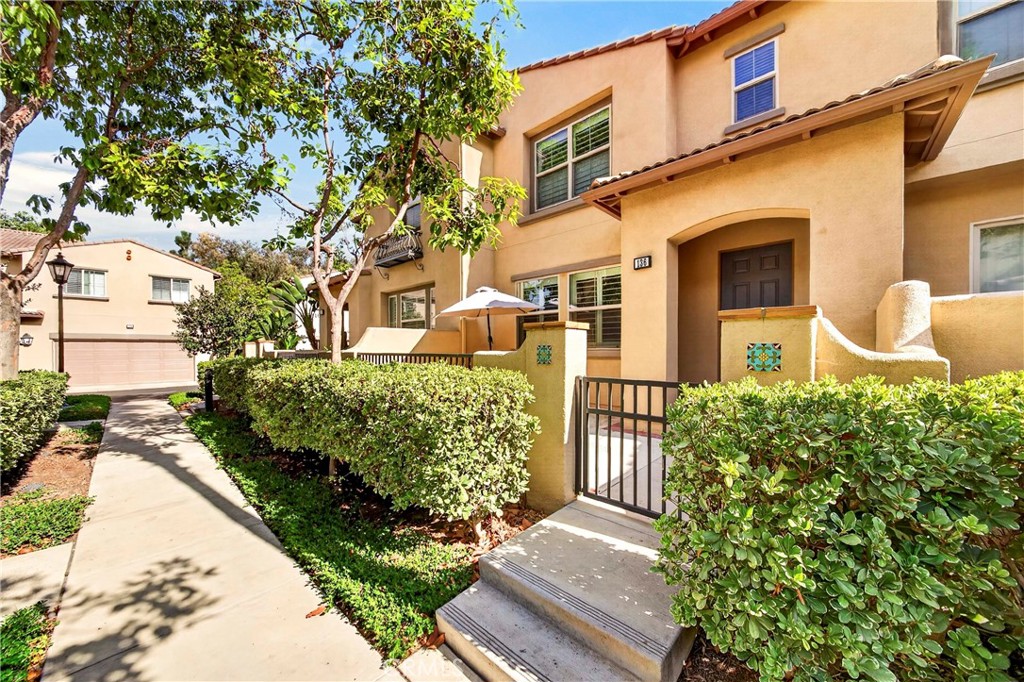 136 Hedge Bloom, Irvine CA 92618 - photo 2