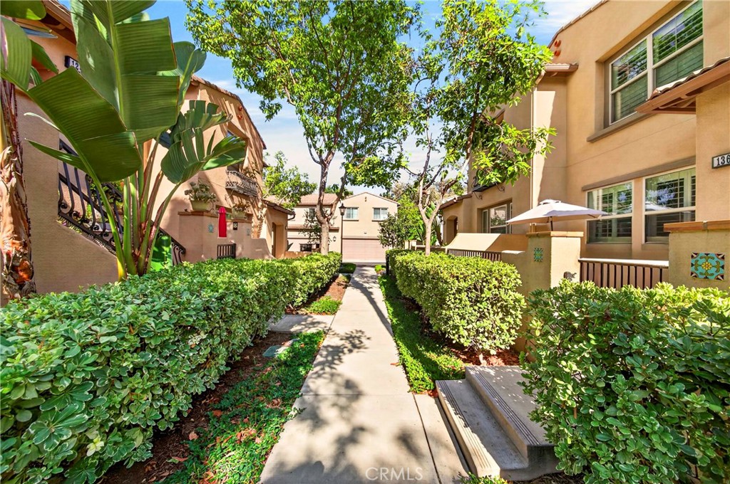 136 Hedge Bloom, Irvine CA 92618 - photo 3