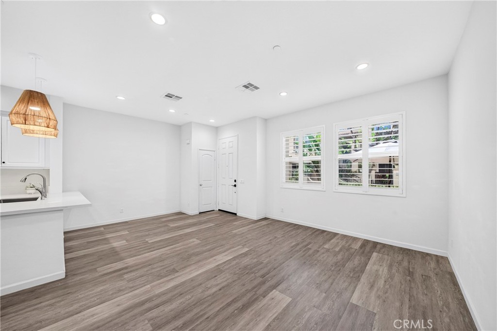 136 Hedge Bloom, Irvine CA 92618 - photo 7