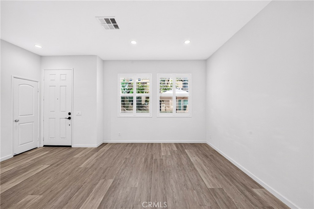 136 Hedge Bloom, Irvine CA 92618 - photo 8