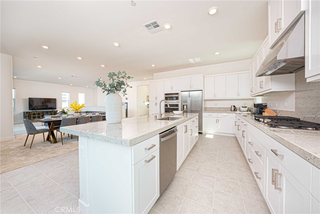 136 Sentosa, Irvine CA 92618 - photo 9