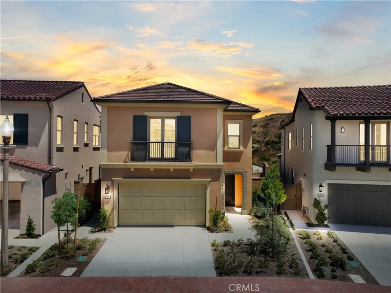136 Tomahawk, Irvine