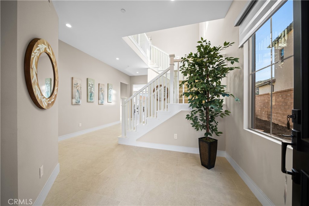 136 Tomahawk, Irvine CA 92618 - photo 4