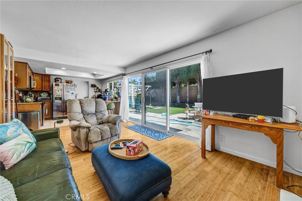 13692 Solitaire, Irvine CA 92620 - photo 4