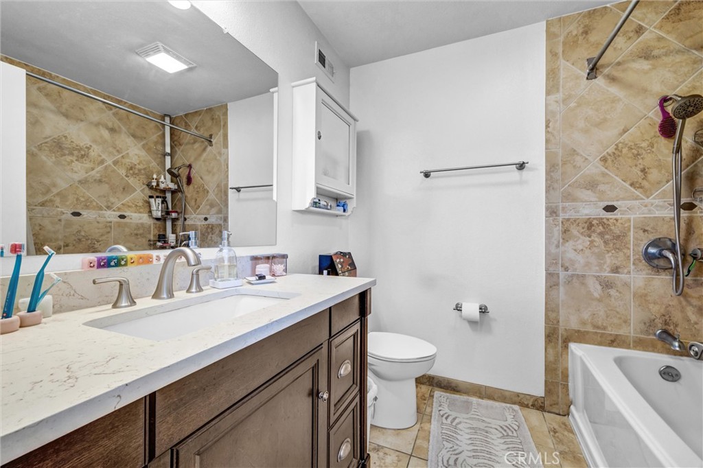 13692 Solitaire, Irvine CA 92620 - photo 24