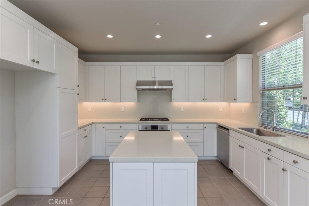 137 Falcon Ridge, Irvine CA 92618 - photo 9
