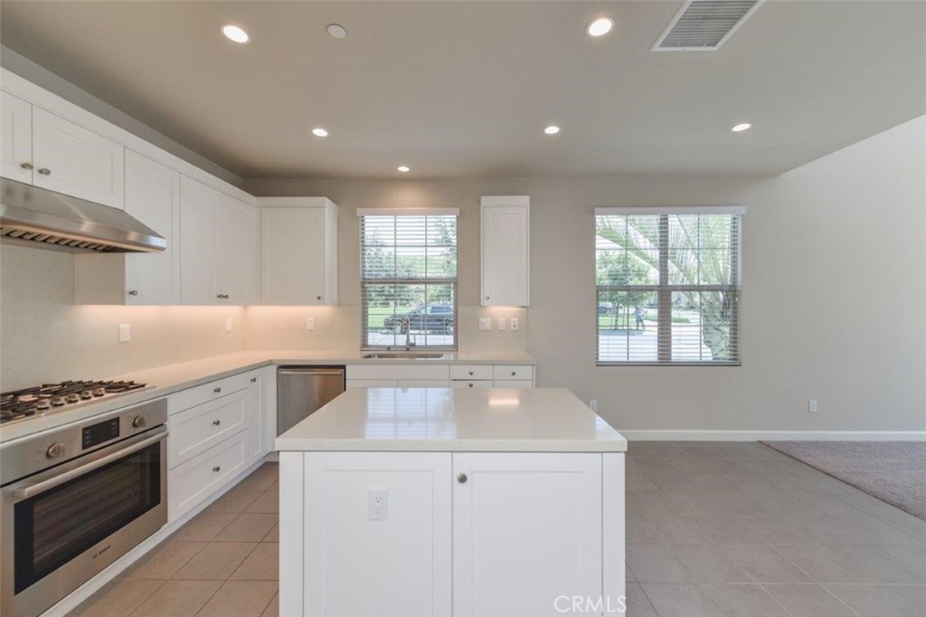 137 Falcon Ridge, Irvine CA 92618 - photo 10