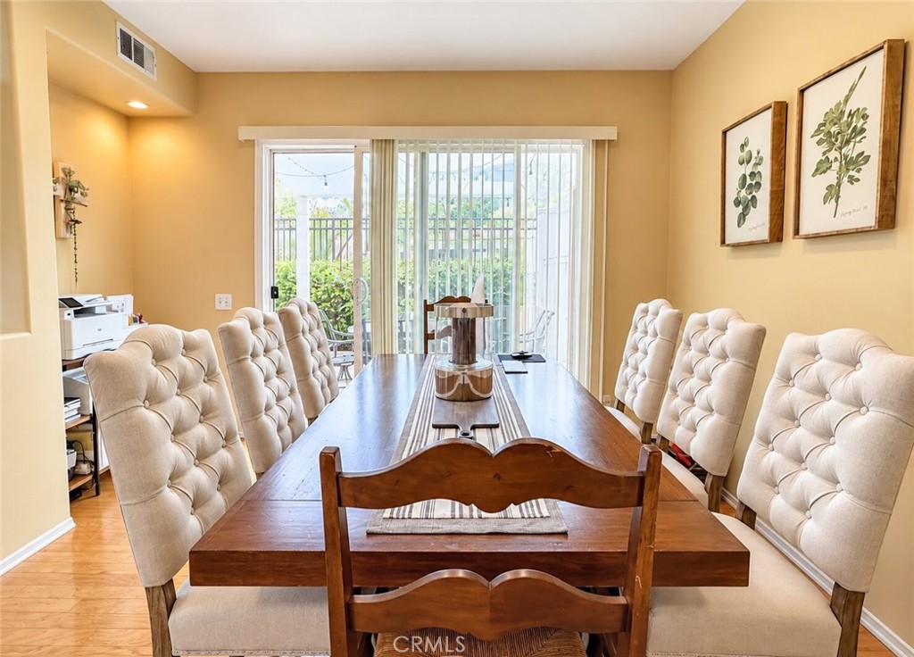 137 Islington, Irvine CA 92620 - photo 5