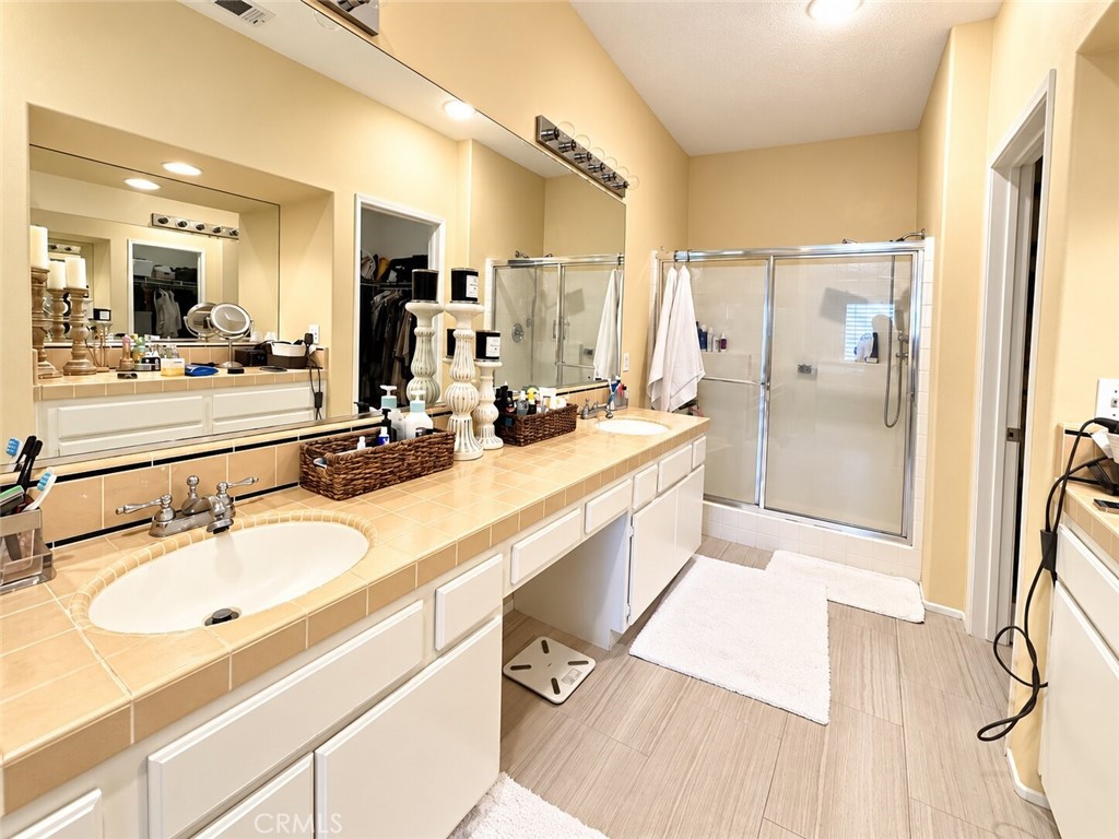 137 Islington, Irvine CA 92620 - photo 11