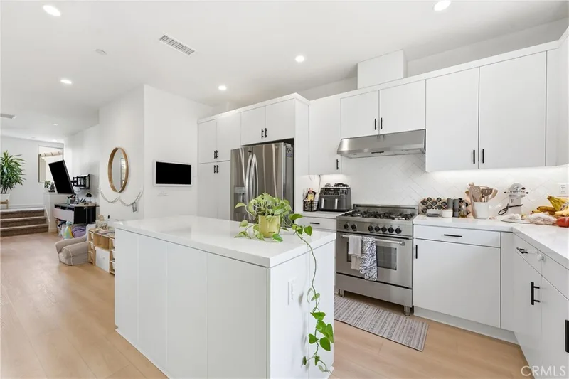 137 Milky way, Irvine, CA 92618