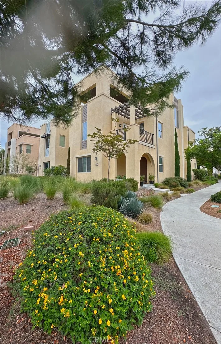 137 Stellar, Irvine, CA 92618