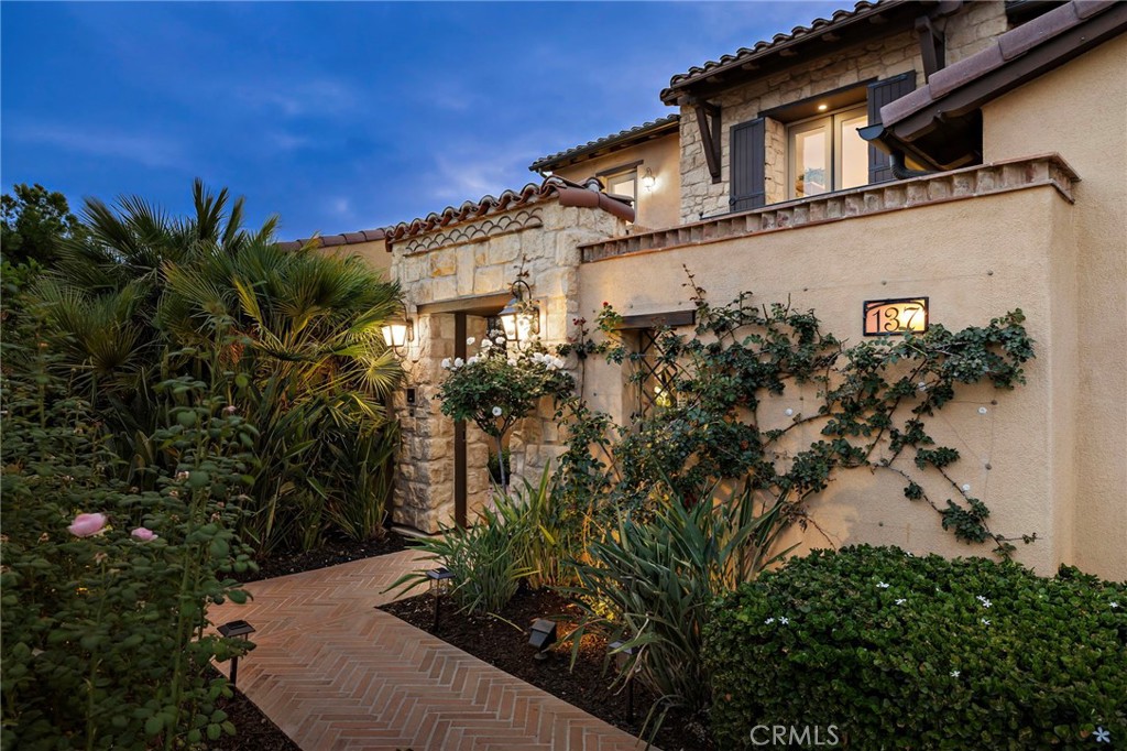 137 Sunset, Irvine CA 92602 - photo 5