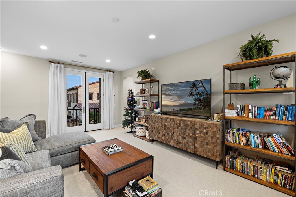 137 Sunset, Irvine CA 92602 - photo 55