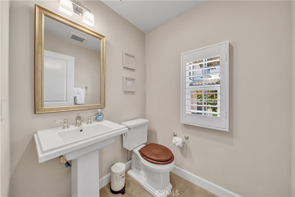 138 Stallion, Irvine CA 92602 - photo 16