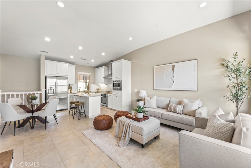 138 Velvet Flower, Irvine CA 92620 - photo 3