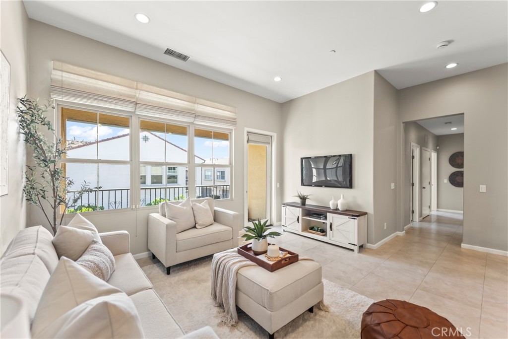138 Velvet Flower, Irvine CA 92620 - photo 5
