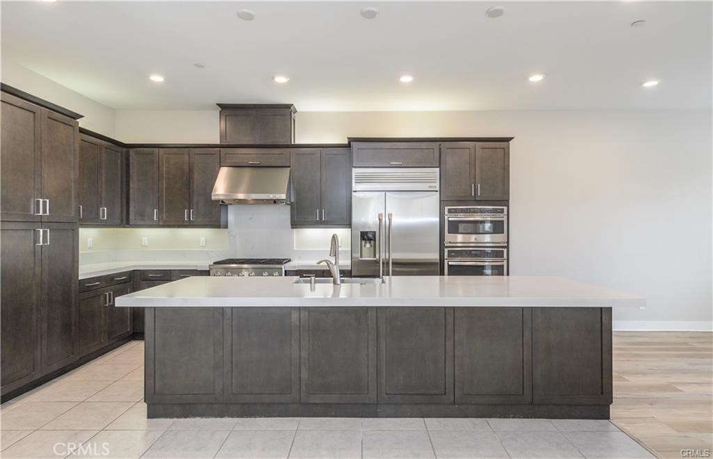 139 Stellar, Irvine CA 92618 - photo 2