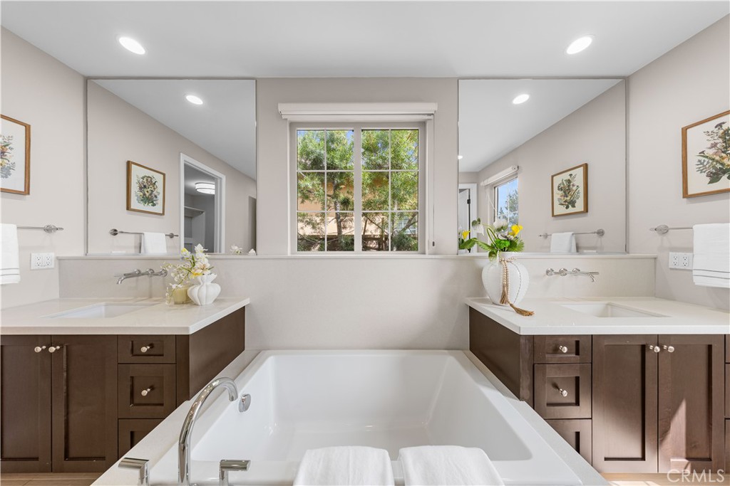 139 Sunset, Irvine CA 92602 - photo 28