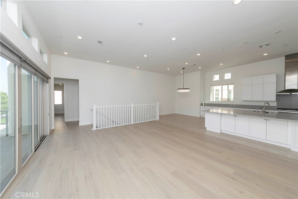139 Terrapin, Irvine CA 92618 - photo 2