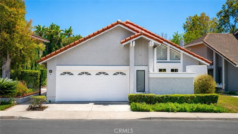 14 Alba W W, Irvine, CA 92620