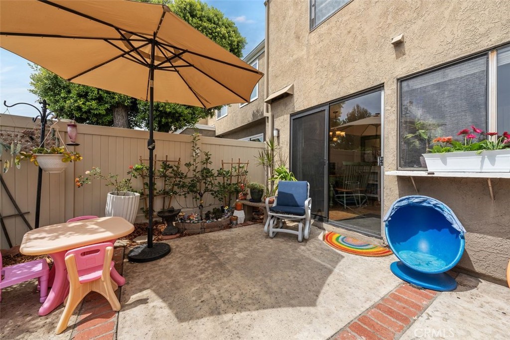 Enclosed exclusive-use patio extends the living space outdoors. - 14 Greenleaf, Irvine CA 92604 - photo 27