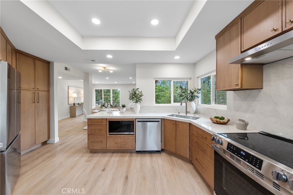 14 Highland View 40, Irvine CA 92603 - photo 2
