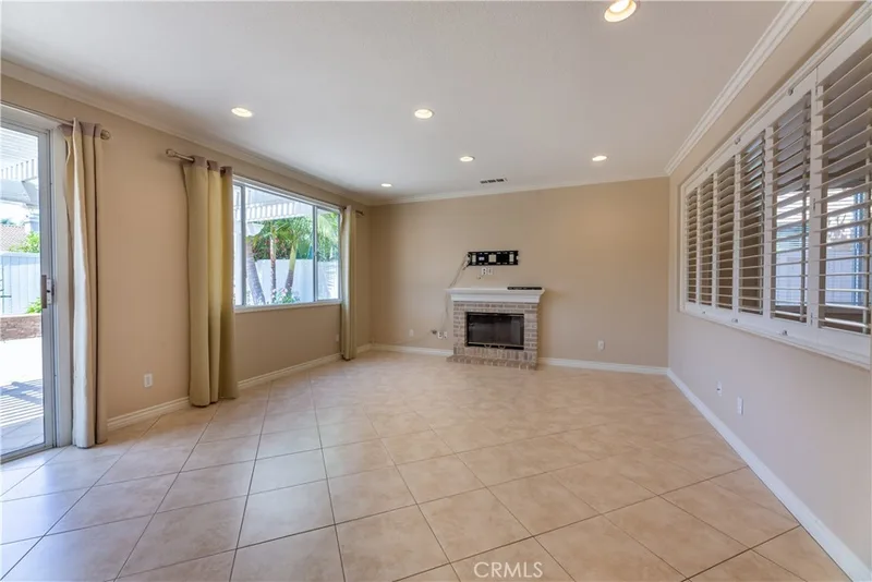 14 Monument, Irvine