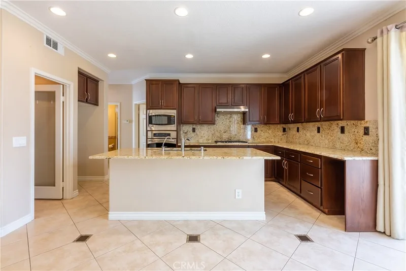 14 Monument, Irvine