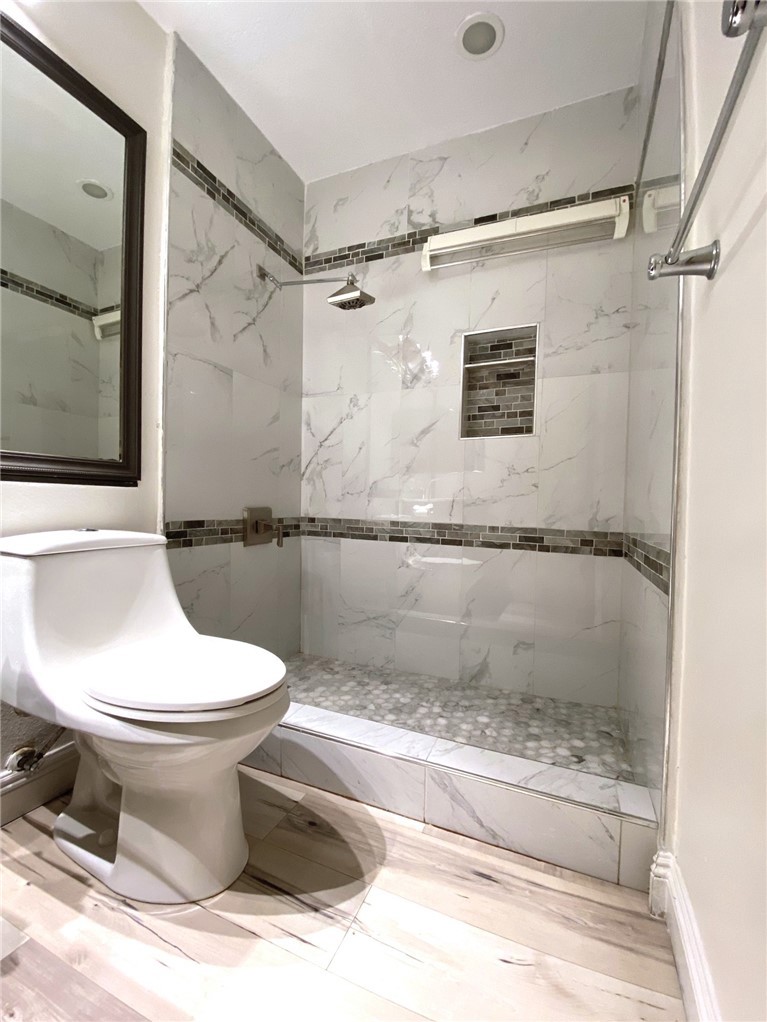 And a large walk-in shower - 14 Rainbow Lk 3, Irvine CA 92614 - photo 18