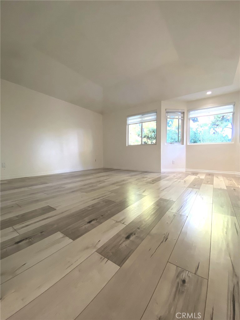 Large Master-bedroom with views of tall mature trees. Very private - 14 Rainbow Lk 3, Irvine CA 92614 - photo 20