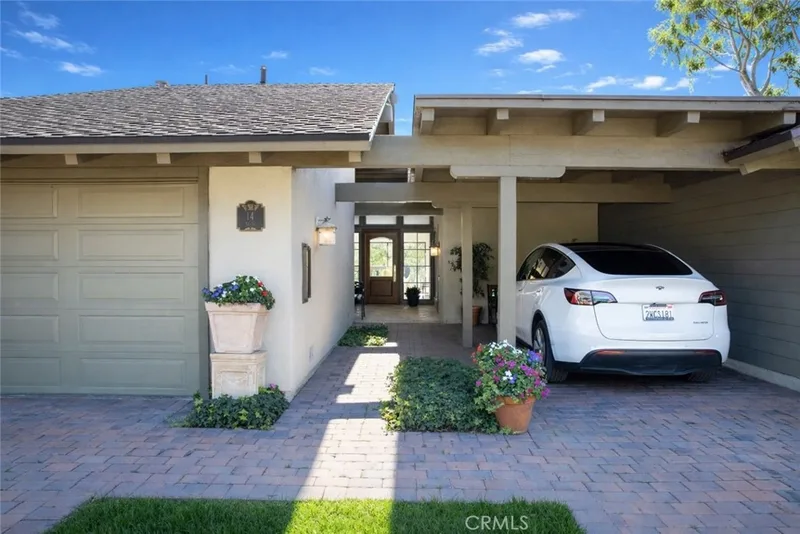 14 Vista, Irvine, CA 92612