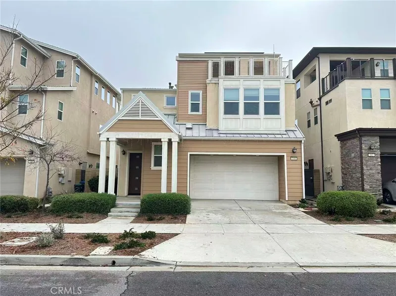 140 Crossover, Irvine, CA 92618