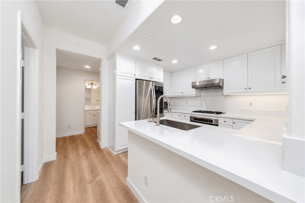 140 Talmadge, Irvine CA 92602 - photo 7