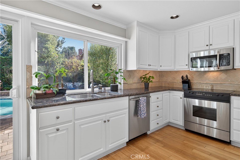 14072 Picasso Court, Irvine CA 92606 - photo 10
