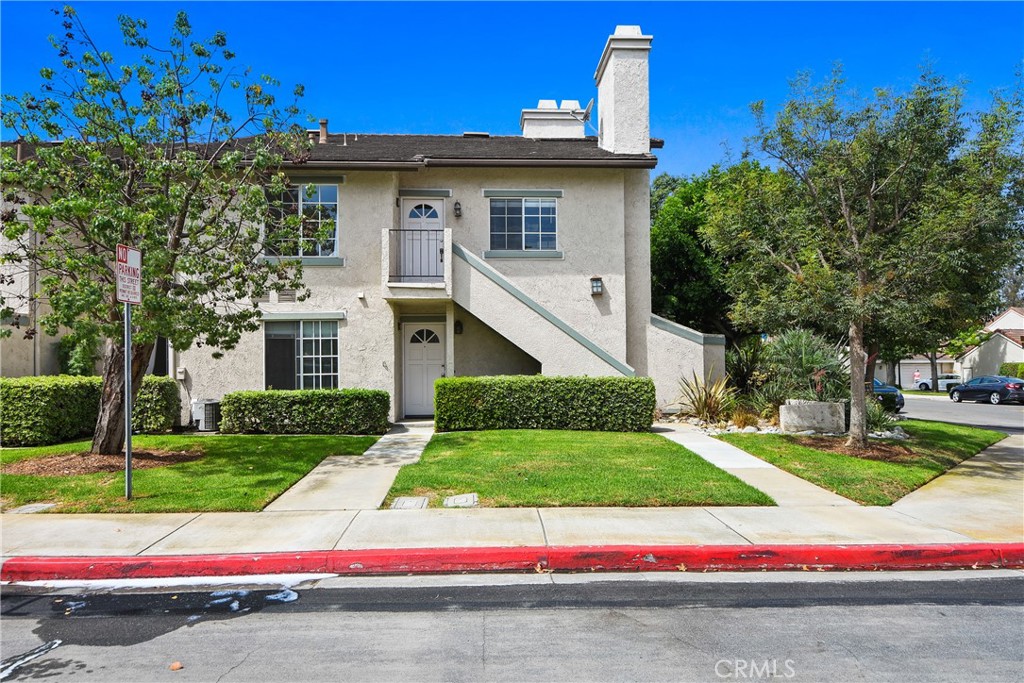 141 Oxford, Irvine CA 92612 - photo 2