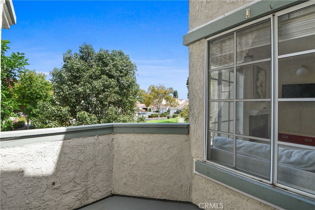 141 Oxford, Irvine CA 92612 - photo 12