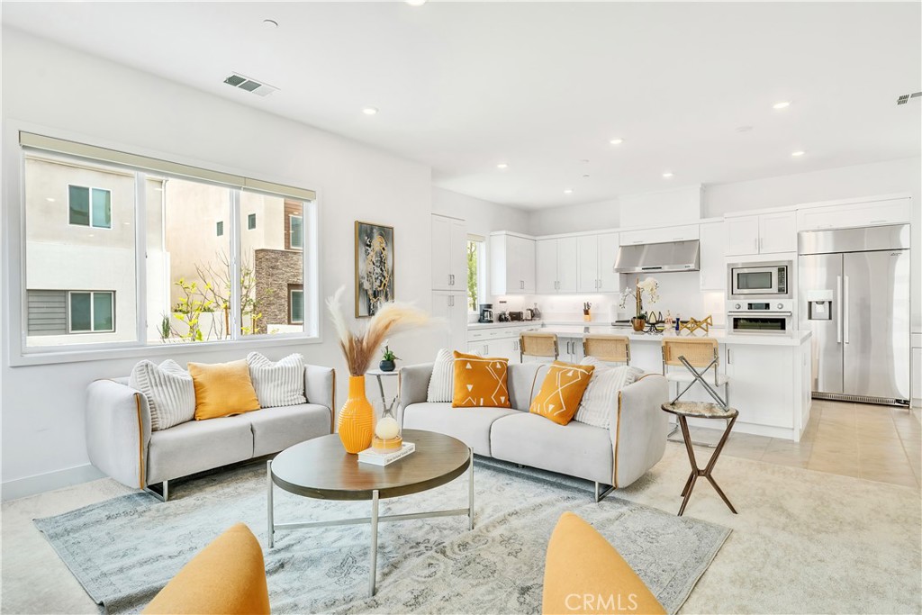141 Sawbuck, Irvine CA 92618 - photo 5