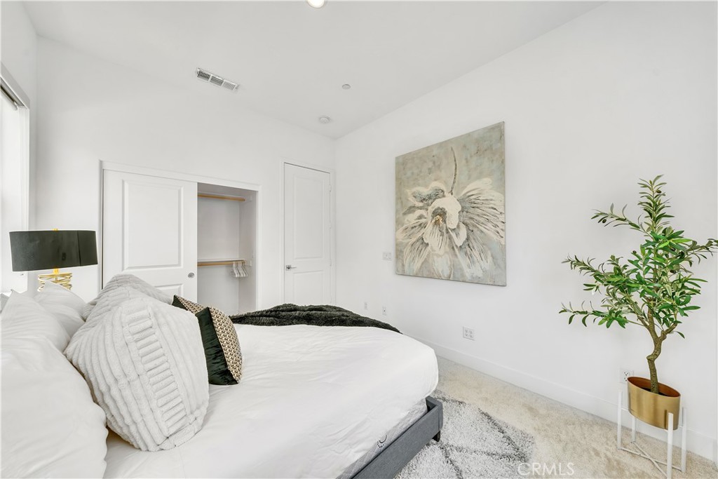 141 Sawbuck, Irvine CA 92618 - photo 13