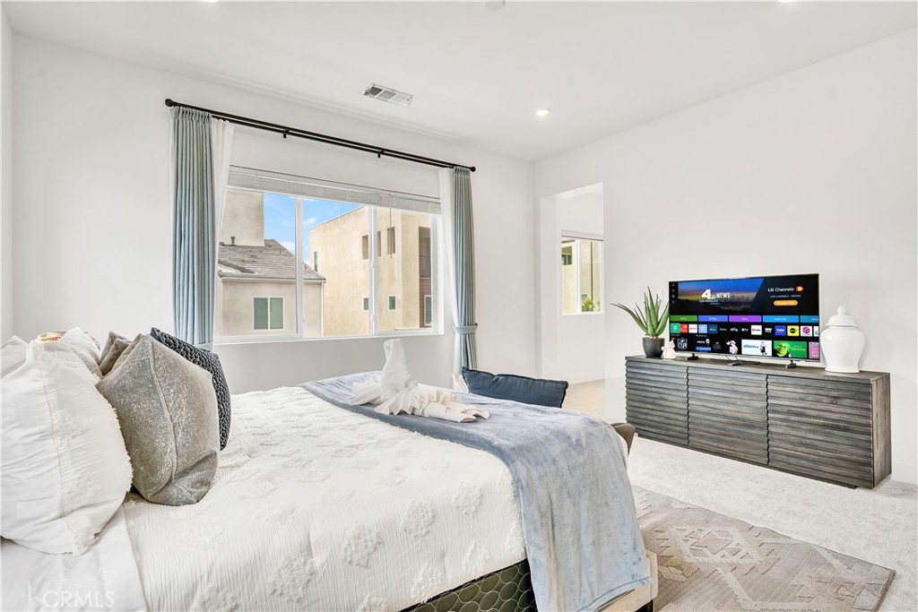 141 Sawbuck, Irvine CA 92618 - photo 25