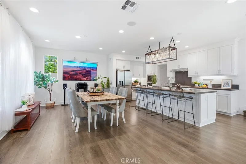 142 Allusion, Irvine, CA 92618