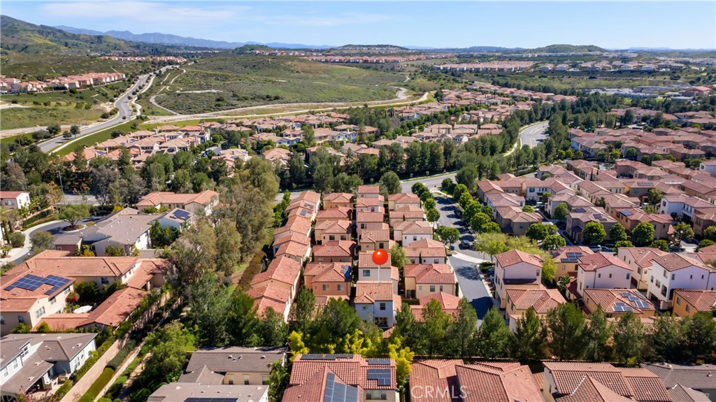 142 Firefly, Irvine CA 92618 - photo 42