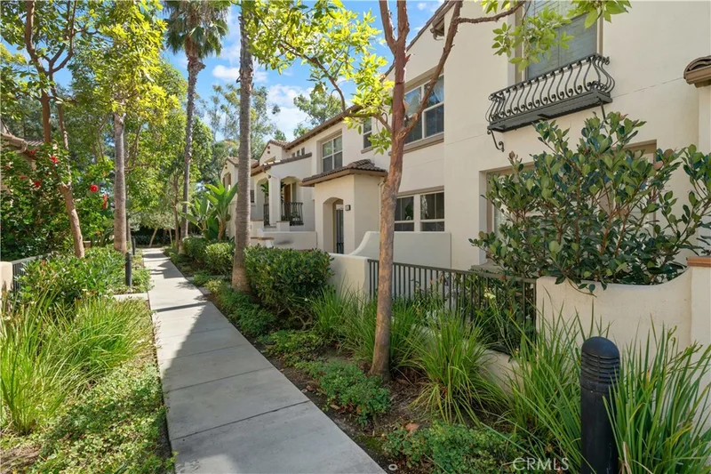142 Hedge Bloom, Irvine