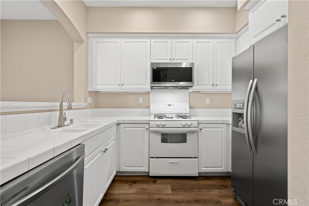 142 Hedge Bloom, Irvine CA 92618 - photo 5